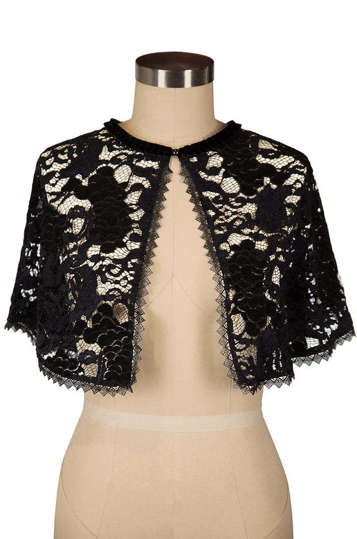 La Traviata Lace Shawl