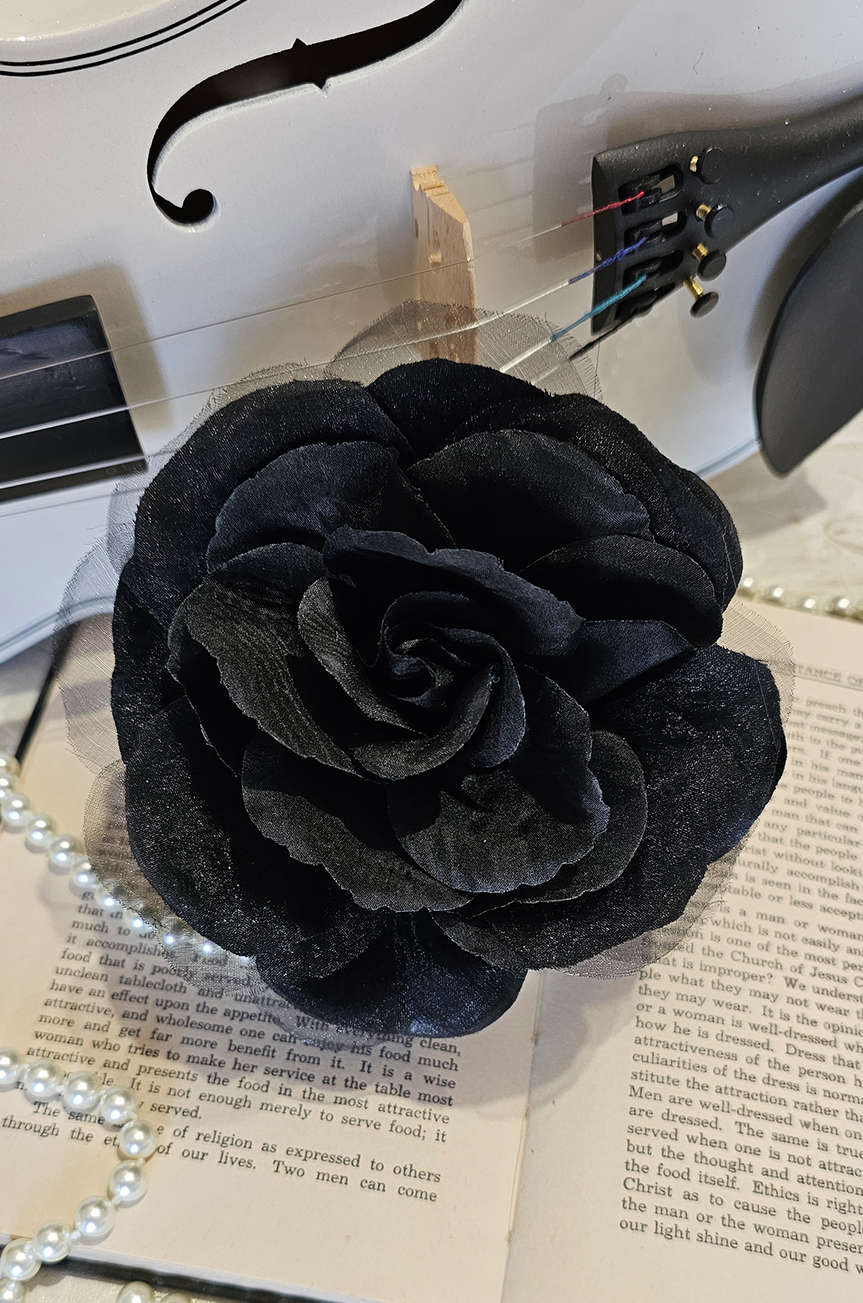 La Fleur Follies Brooch Hair Clip (Black) - Kitten D'Amour