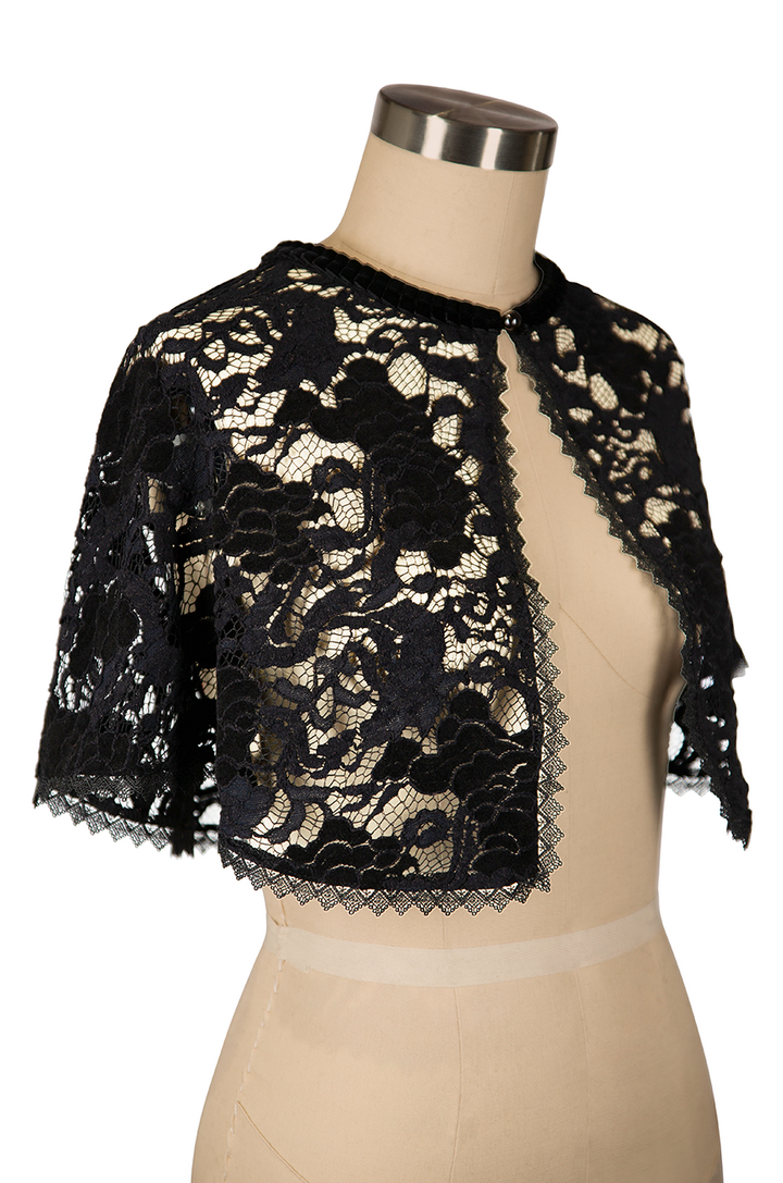 La Traviata Lace Shawl