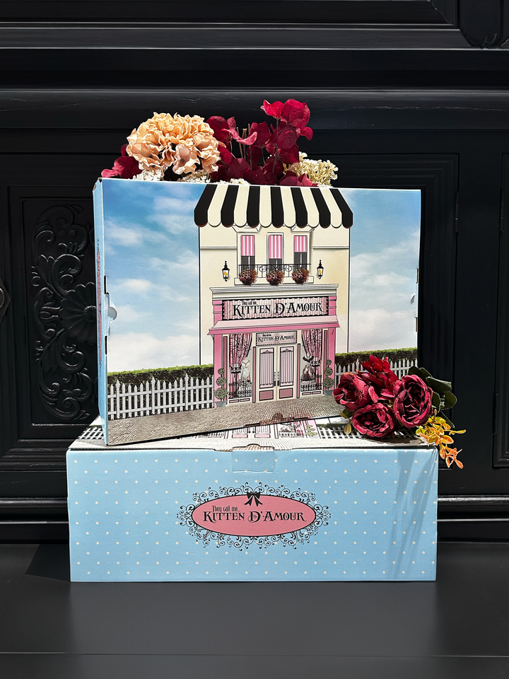 D'Amour Coat Box - Kitten D'Amour