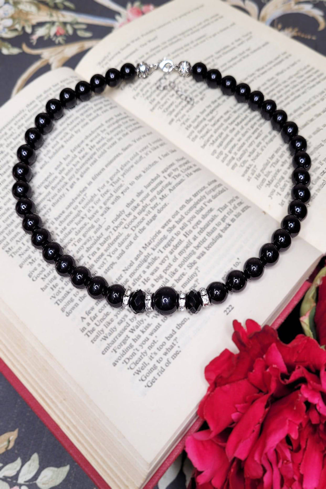 Matinee Pearl Necklace (Black) - Kitten D'Amour