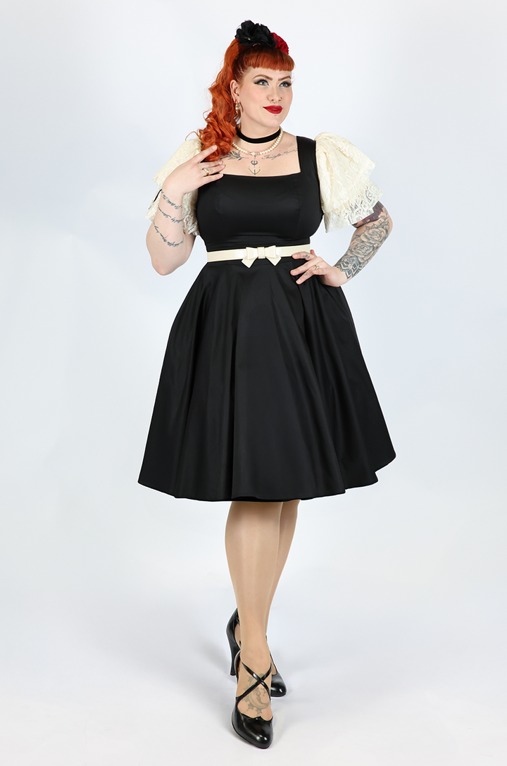 Kitten Noir Full Dress