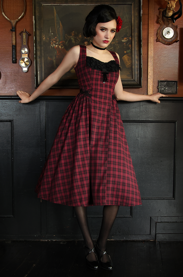 Rouge Noir Full Dress